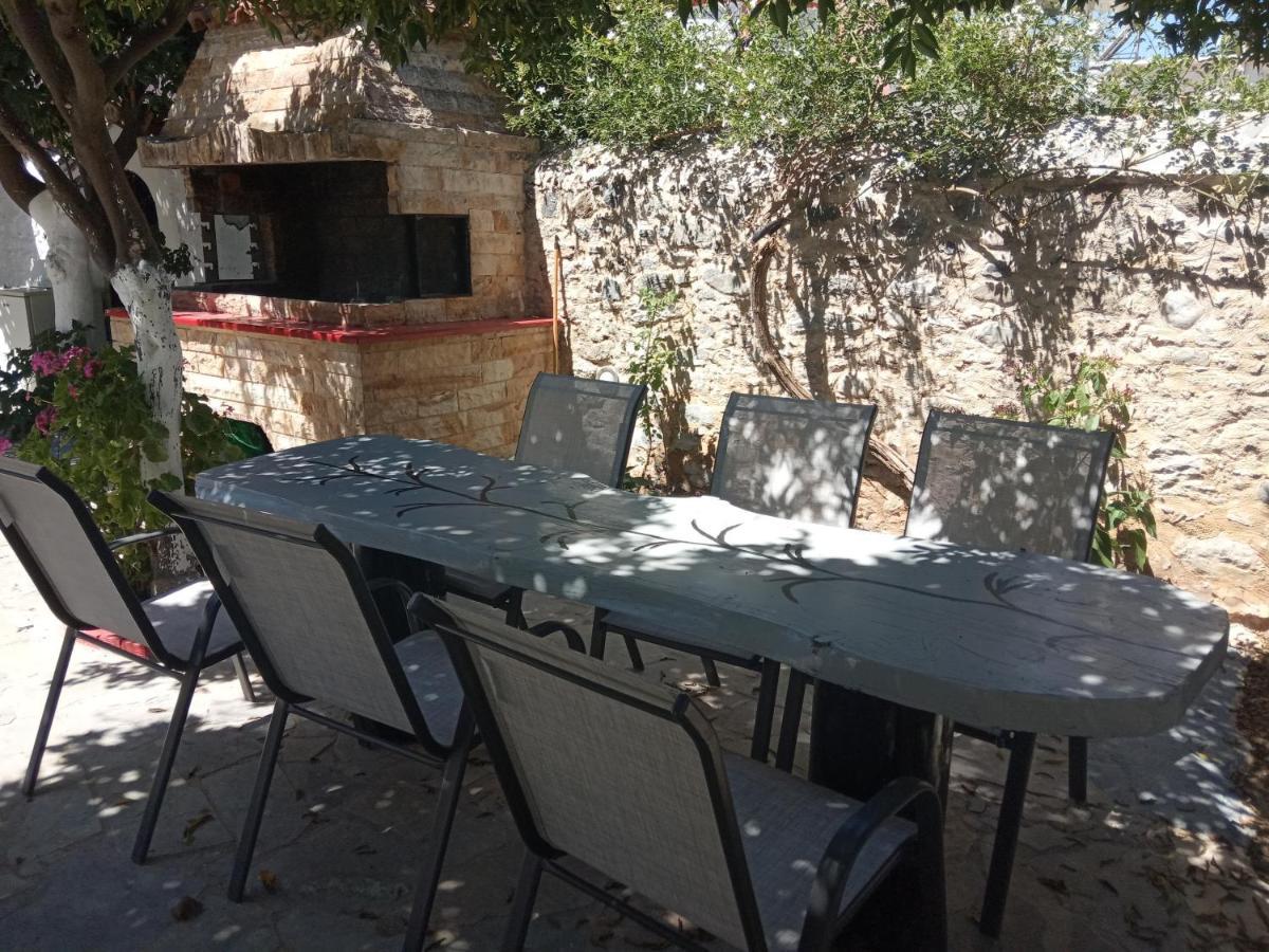 Εlegant Villa Liakos Pigí Buitenkant foto