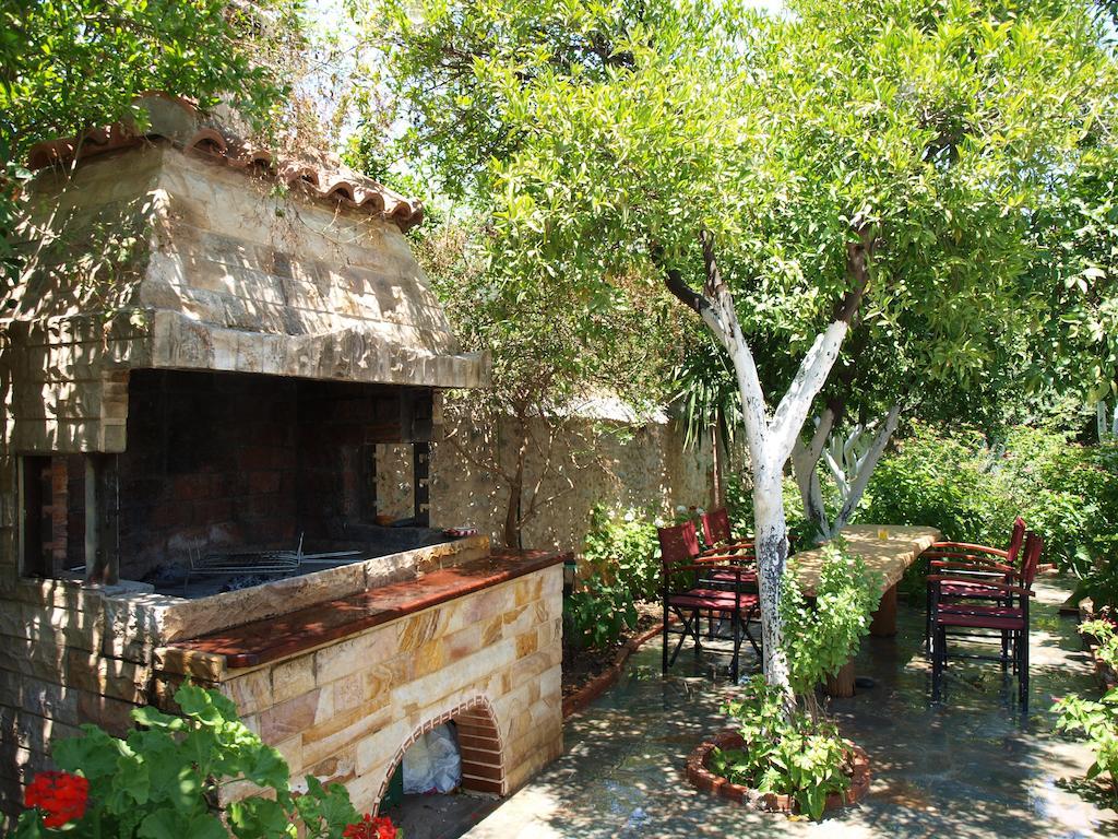 Εlegant Villa Liakos Pigí Buitenkant foto