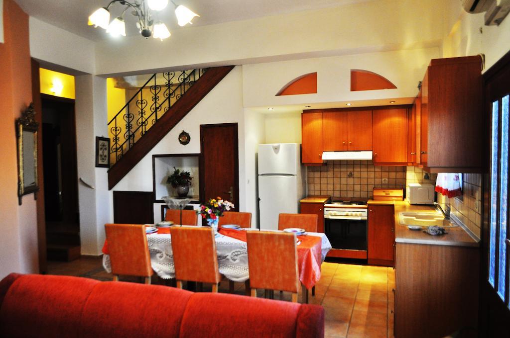Εlegant Villa Liakos Pigí Buitenkant foto